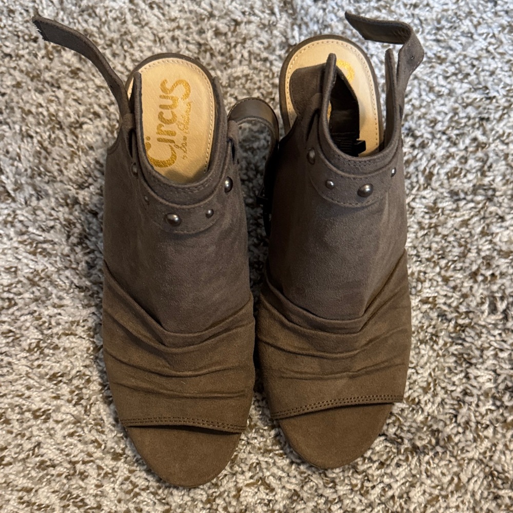 Circus by Sam Edelman Dark Brown Open Toe Heel